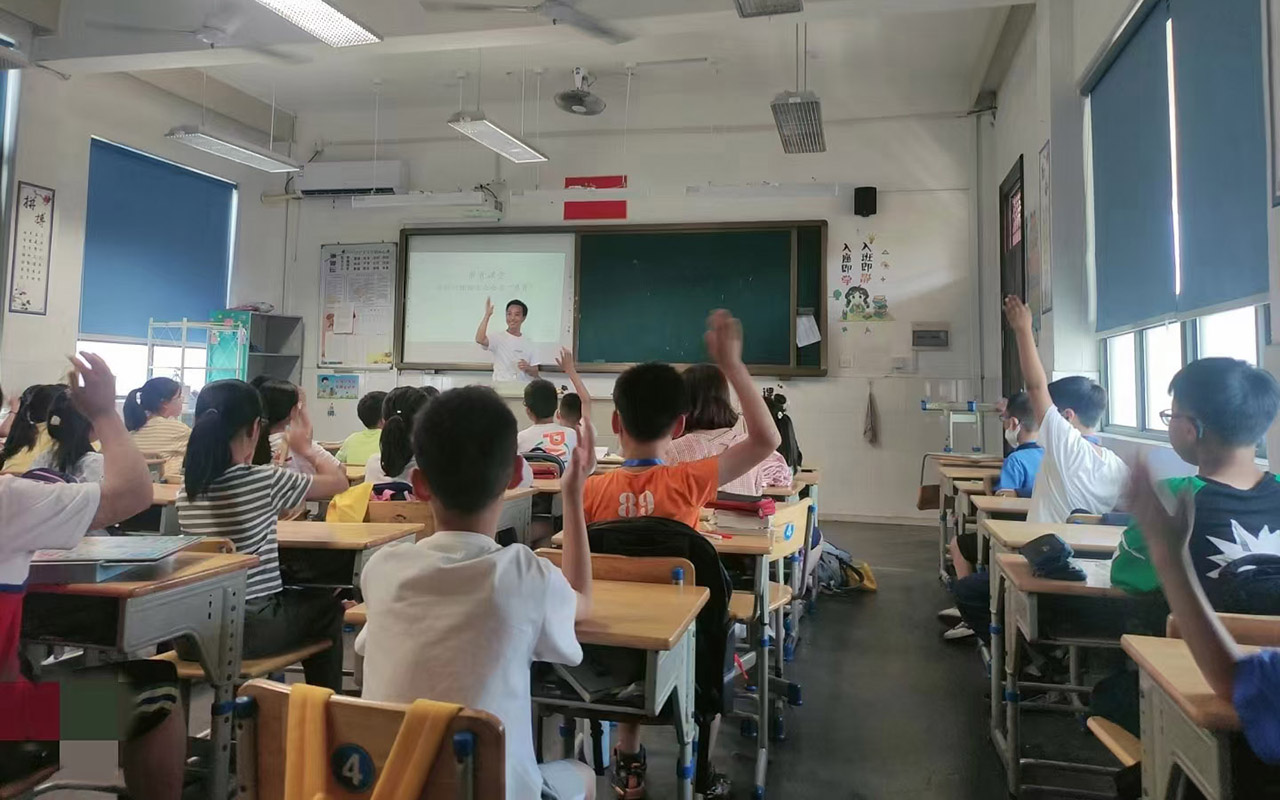 绥滨冯家小学